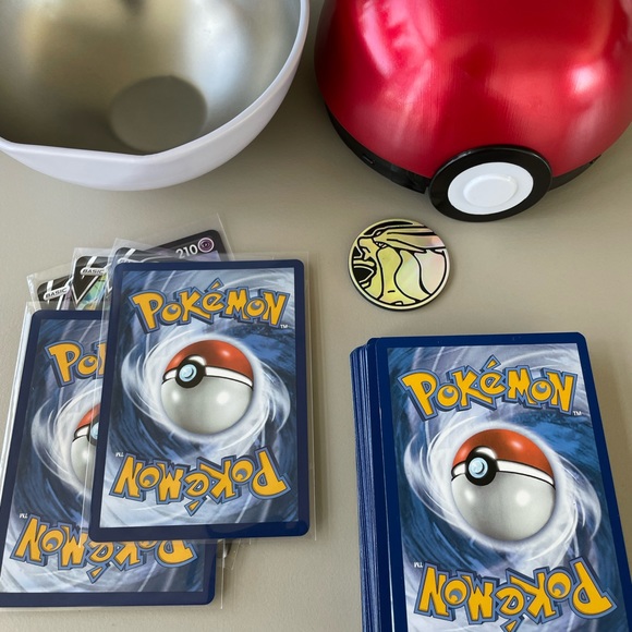 Pokémon Mystery Pack - PREMIUM EDITION - guaranteed rares - Picture 1 of 2